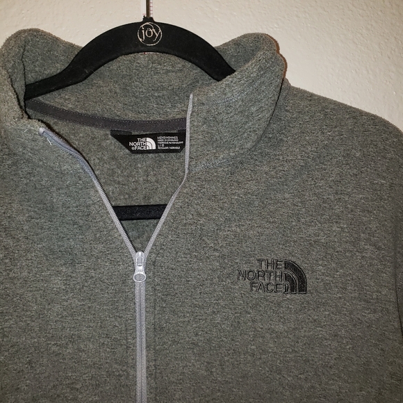 The North Face Fleece Jacket - Picture 2 of 3